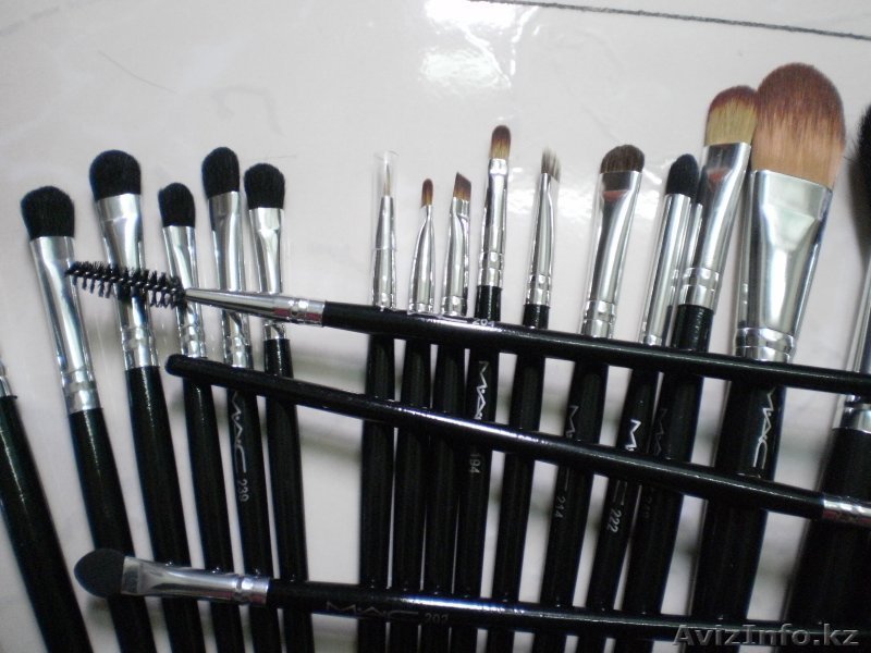 Профессиональные кисти для визажистов и любителей - Изображение #1, Объявление #7775