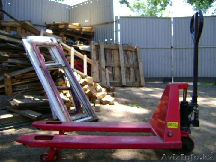 Продаю вилочный погрузчик с гидроподъёмом 2 тонны типа "рохля". - Изображение #1, Объявление #44663