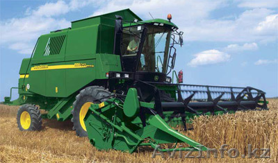 Продаём зерноуборочные комбайны (4 штуки)  John Deere 1550 CWS 2006 г.в. дёшего - Изображение #1, Объявление #74251