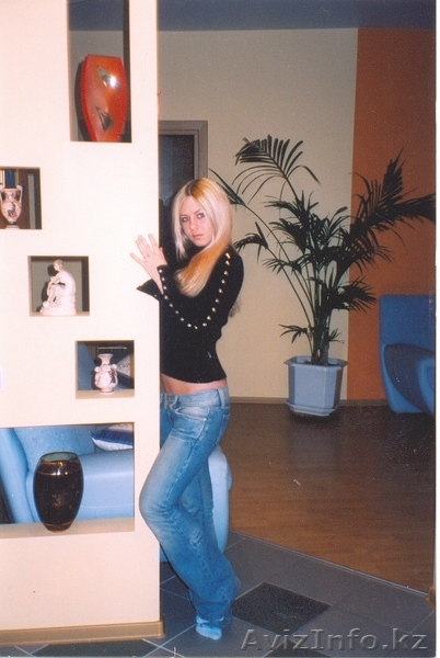 Я И МОЯ ПОДРУГА ИЩЕМ РАБОТУ. - Изображение #1, Объявление #96252