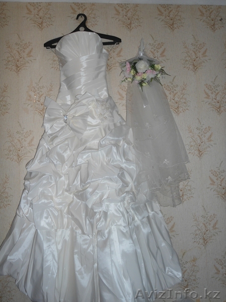сдам очень красивое свадебное платье!!! - Изображение #1, Объявление #435225