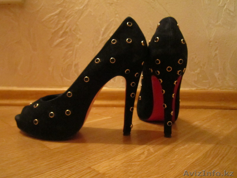 Christian Louboutin - Изображение #1, Объявление #478047