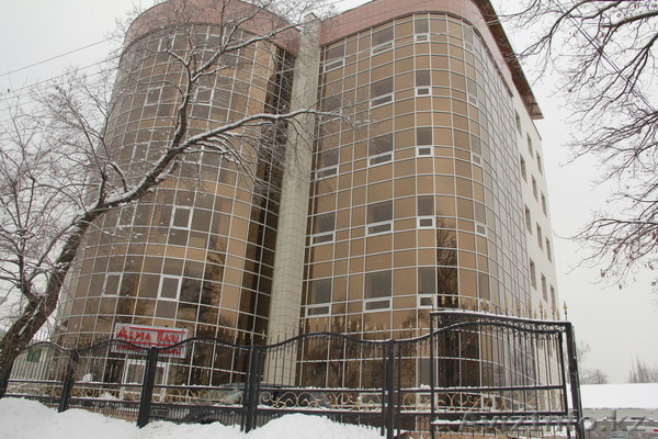 Сдаются офисы в БЦ "АлмаТау" 80кв.м и 101кв.м - Изображение #1, Объявление #739497