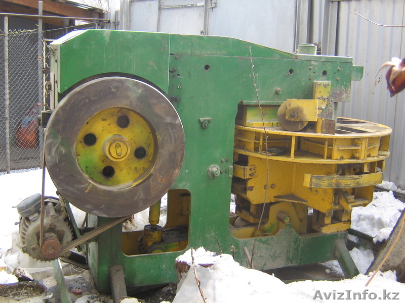 СТАНОК ПОЛУСУХОГО ПРЕССОВАНИЯ КИРПИЧА. - Изображение #1, Объявление #801536