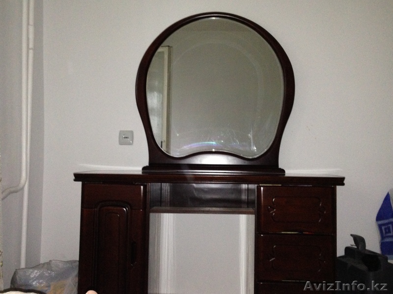 Трюмо темно коричневого цвета, в отличном состоянии - Изображение #1, Объявление #957895