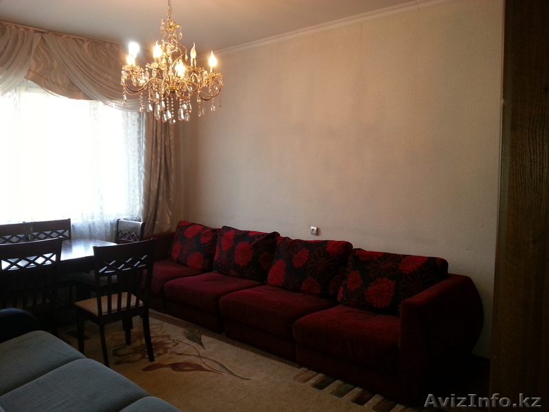 мягкая мебель диван с подушками. - Изображение #1, Объявление #986175