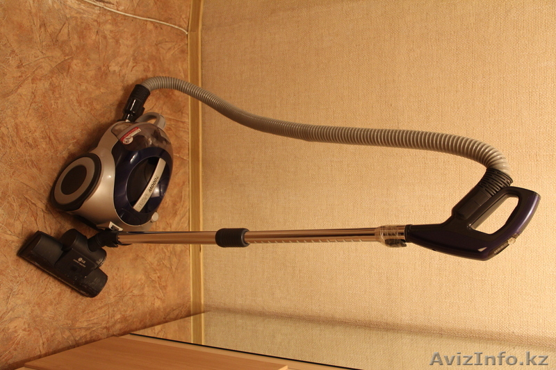 Продаётся пылесос LG в отличном состоянии (использовался 1 год). С контейнером д - Изображение #1, Объявление #1023151