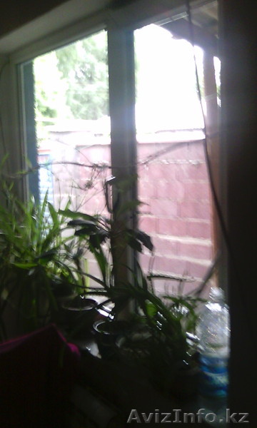 срочно продам часть дома 5 комнат 111 кв м 2 с земли - Изображение #1, Объявление #1450260