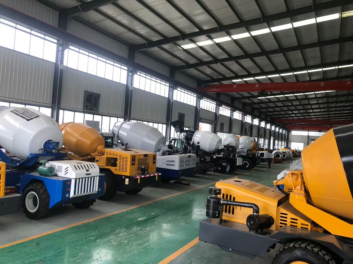 Бетоносмесители  с самозагрузкой. - Изображение #1, Объявление #1689763