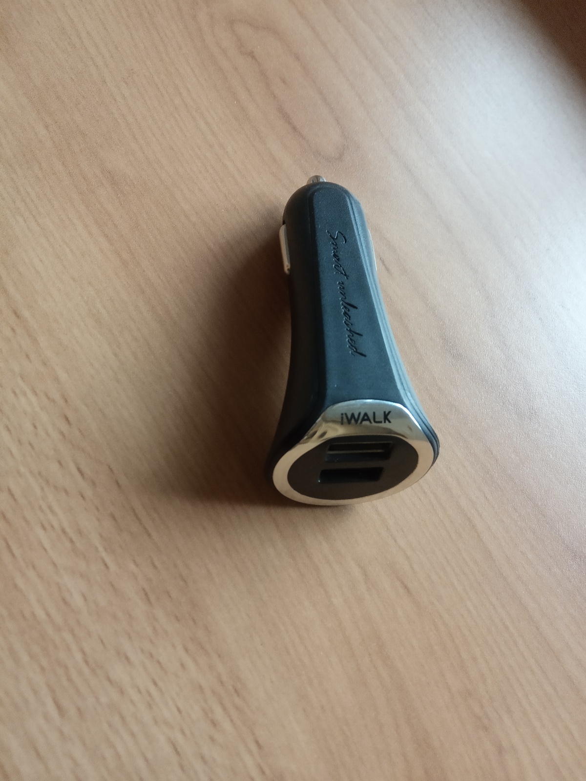 Продам автомобильную зарядку 3,4 Амп - Изображение #1, Объявление #1735412