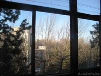 ПРОДАМ  1-КОМНАТНУЮ КВАРТИРУ В ЭКОЛОГИЧЕСКИ ЧИСТОМ РАЙОНЕ АЛМАТЫ. - Изображение #1, Объявление #222290