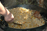 Продам большой узбекский чугунный казан с очагом из нержавеющей стали - Изображение #1, Объявление #520916