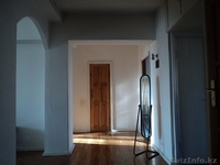 3-комнатная квартира, Медеуский район, 220000$ - Изображение #1, Объявление #676217