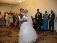 ПРОДАМ ОФИГЕННОЕ СВАДЕБНОЕ ПЛАТЬЕ - Изображение #2, Объявление #738563