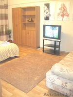 1 комнатная квартира, Калдаякова (бывш. 8 марта), уг. ул. Жибек Жолы, 8000тг/сут - Изображение #2, Объявление #811288