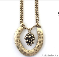 Браслеты и цепочки с подвесками"подковкой" символом Наступающего года Лошади - Изображение #1, Объявление #1005243