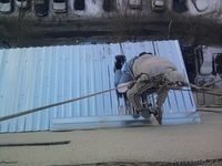 Монтаж, демонтаж, ремонт балконных козырьков на любой высоте. - Изображение #2, Объявление #1020366