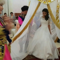 Свадебное платье Срочно продам за дешево - Изображение #3, Объявление #1263954