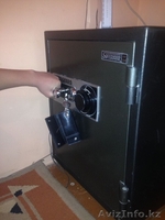 срочно продаю железный сейф - Изображение #1, Объявление #1504785