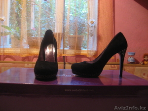 продам туфли черные замшивые - Изображение #1, Объявление #278071