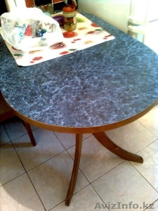 Продам стол в прекрасном состоянии!  - Изображение #1, Объявление #282941