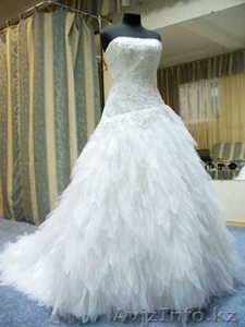 Самая важная часть образа невесты - конечно, свадебное платье. - Изображение #1, Объявление #568878