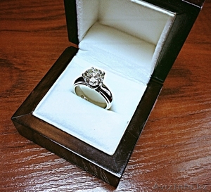 Продам золотое кольцо с бриллиантом! - Изображение #2, Объявление #964096