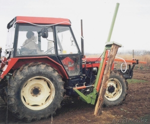 Гидравлический заталкиватель столбов