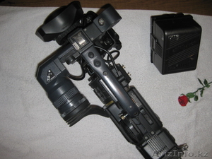 Профессиональная видеокамера  JVC GY-HD251 - Изображение #1, Объявление #1202339