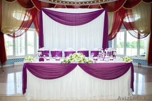 Свадебное оформление тканью, цветочными композициями и воздушными шарами. - Изображение #1, Объявление #1090367