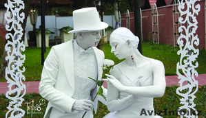 Живые статуи на встрече гостей от TESLA Art Lab - Изображение #1, Объявление #1376941
