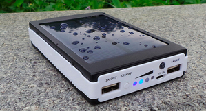 Универсальная Солнечная карманная зарядка PowerBank 