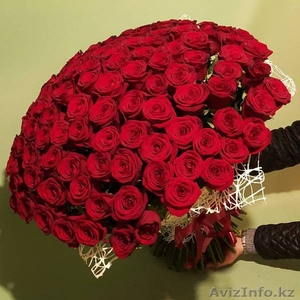 Букет 101 красная роза 50 см в красивом оформлении с бесплатной доставкой Алматы - Изображение #1, Объявление #1505389