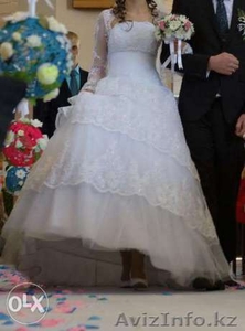 Свадебное платье почти втрое дешевле начальной - Изображение #1, Объявление #1551701