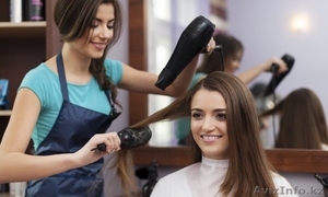 Требуется парикмахер-стилист в салон красоты (Россия) - Изображение #1, Объявление #1622772