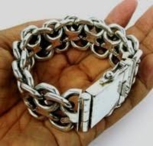 Куплю Серебро ,  Скупка серебра в Астане Покупаем серебро в любом виде