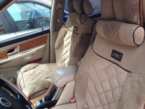 Продам аварийную машину Ssang Yong REXTON 2005 года черный металлик