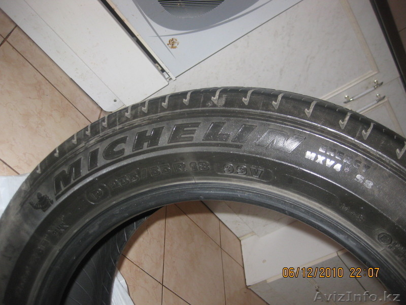 Продам комплект б/у шин (всесезонные) Michelin 235*55*18 за 50000 тг.  - Изображение #2, Объявление #148026