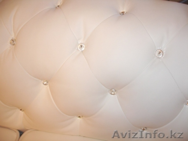 Продается белый кожаный диван (4+2+1) "Честерфилд" с кристалликами  - Изображение #5, Объявление #201557