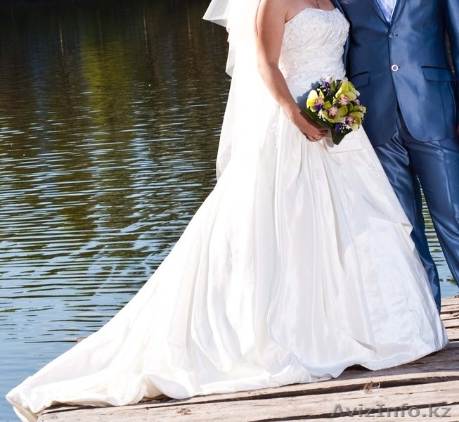 Шикарное свадебное платье. продам  - Изображение #1, Объявление #208152