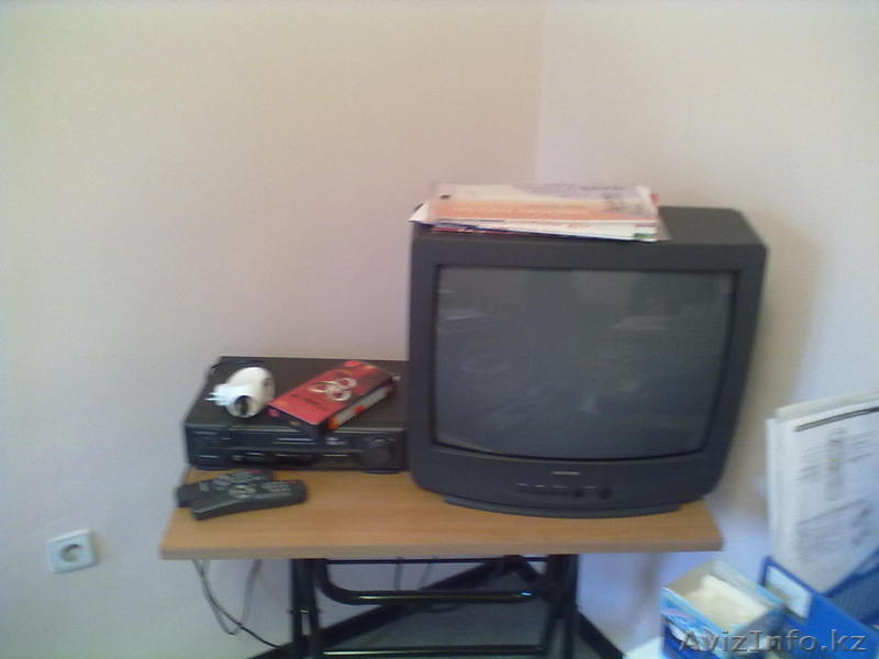 Столы,Стулья,Телевизор,Видик,Касс. магнитофон (япо.),компьютер - Изображение #3, Объявление #244865