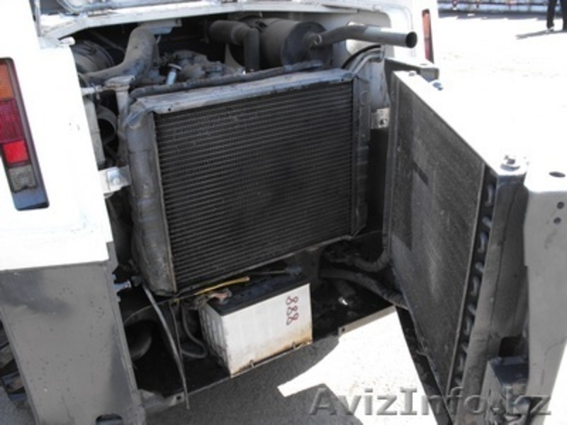 TOYOTA 2SDK7, мини фронтальный погрузчик, 17000 $, 1999 г.в., объём ковша  350кг - Изображение #6, Объявление #242784