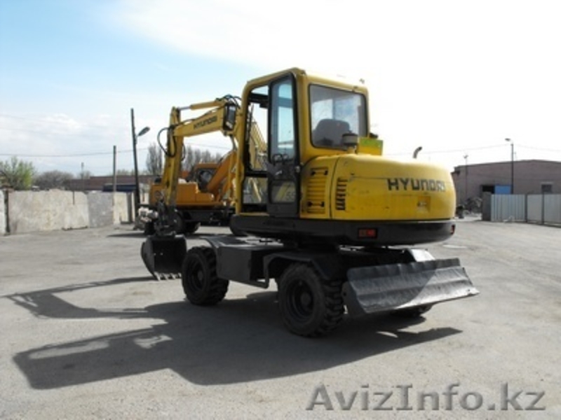 HYUNDAY ROBEX  550W-3 , 31000$ 2001г.в.,колесный экскаватор , отвал, ковш 0,3 м. - Изображение #3, Объявление #242749
