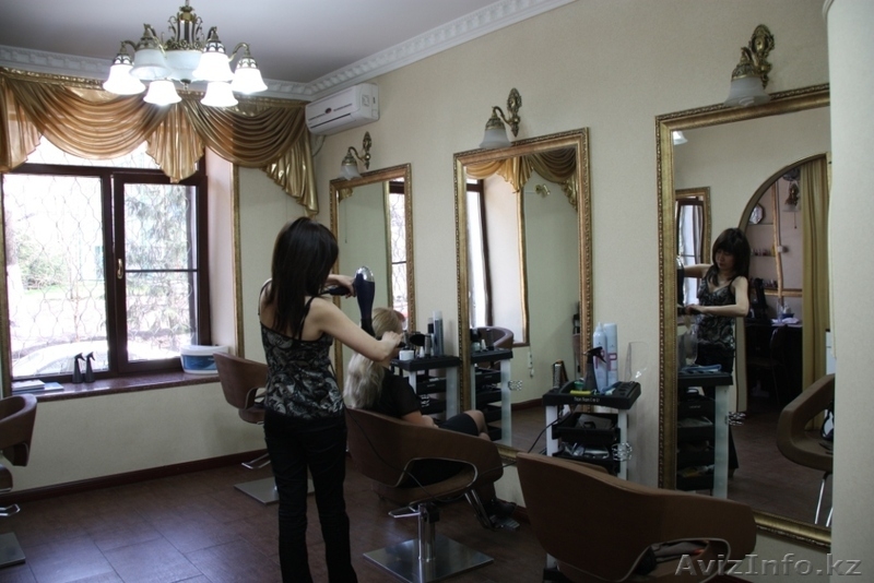 Сдам в аренду парикмахерское кресло, маникюрный стол и пед. кресло. - Изображение #1, Объявление #258413