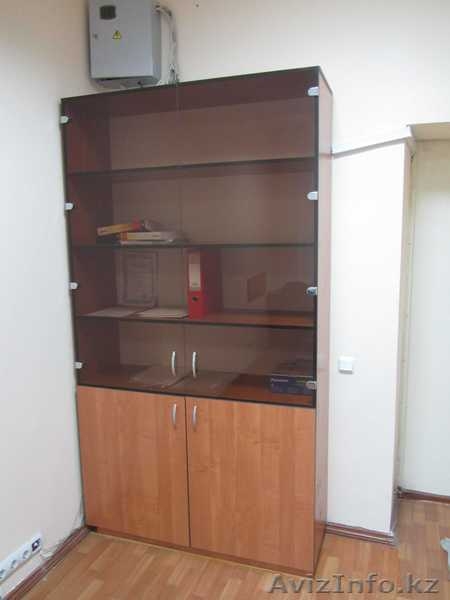 Продам офисную мебель, шкаф+2х местный стол - Изображение #1, Объявление #270764