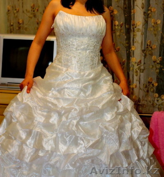 Белоснежное свадебное платье 20 000тг (б/у) - Изображение #3, Объявление #322928