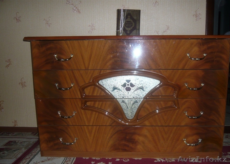 продам итальянский спальный гарнитур б/у - Изображение #3, Объявление #313694