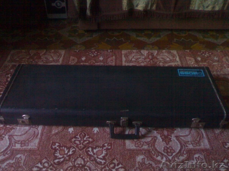 Продам кейс для эл.гитары - состояние среднее цена 7000тг.  - Изображение #1, Объявление #336075