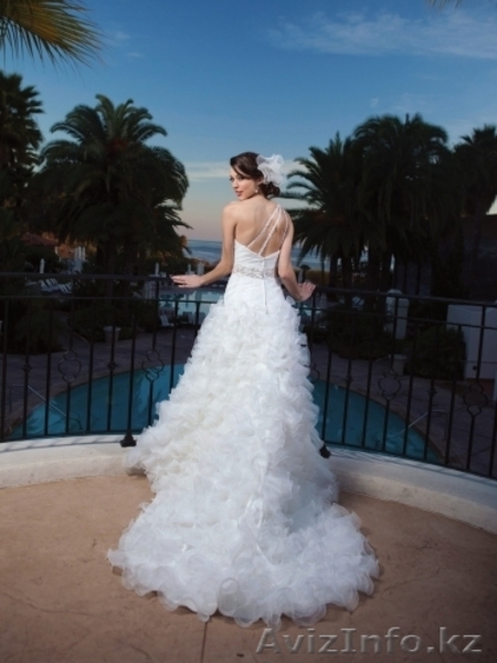 Современнное свадебное платье в идеальном состоянии - Изображение #3, Объявление #363359