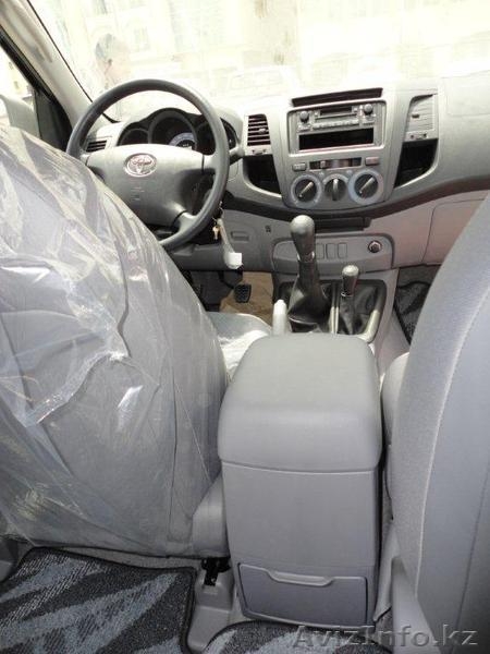 TOYOTA Hilux 2011 - 2.7 PETROL BASIC - Изображение #1, Объявление #352944
